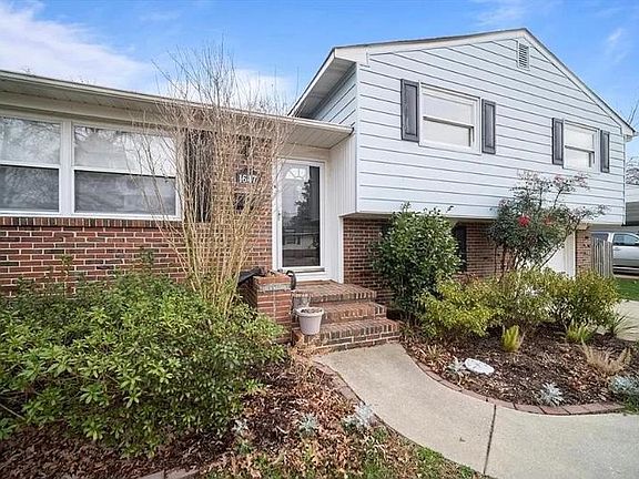 3rd image of 1648 Tallwood St