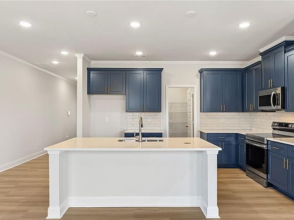 7th image of this home