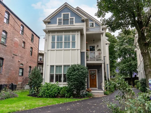 16A Meehan St APT 2, Jamaica Plain, MA 02130