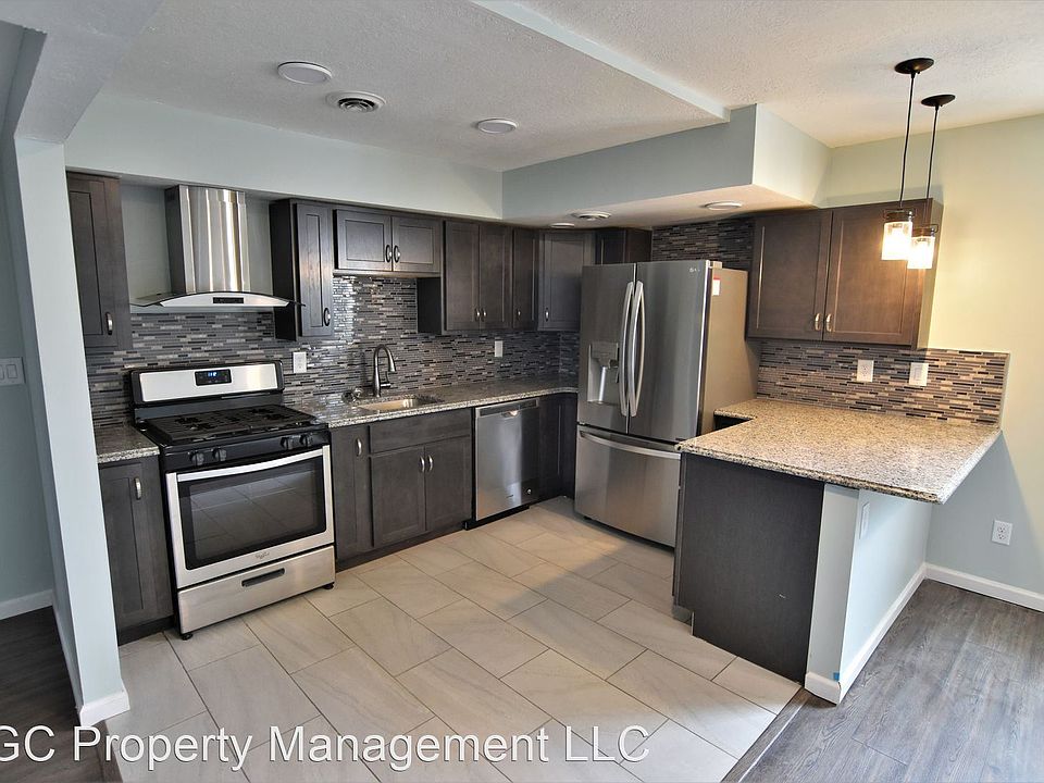 1st image of 6 Locust Ave #3
