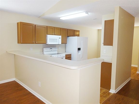 4th image of 2408 Stingray Blvd