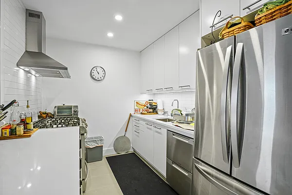 Rented by Corcoran | media 11