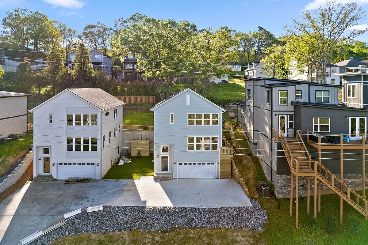 Building Photo - 638 Ladd Ave