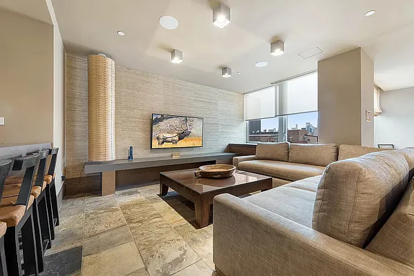 Sold by R New York | media 17