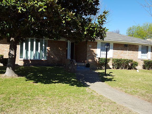 4th image of 3835 Shady Hollow Ln