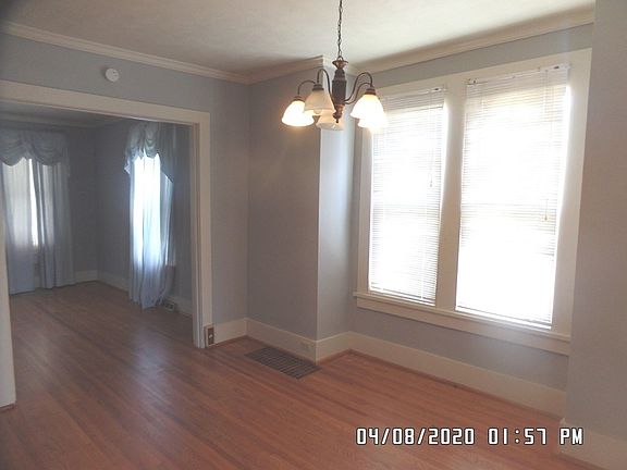 3rd image of 501 W Beardsley Ave