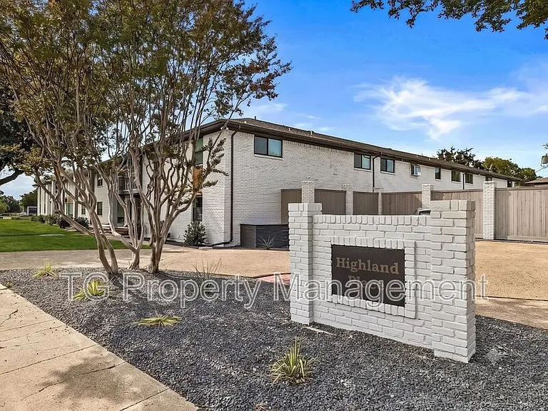 3921 Inwood Rd #2015 — Photo 12