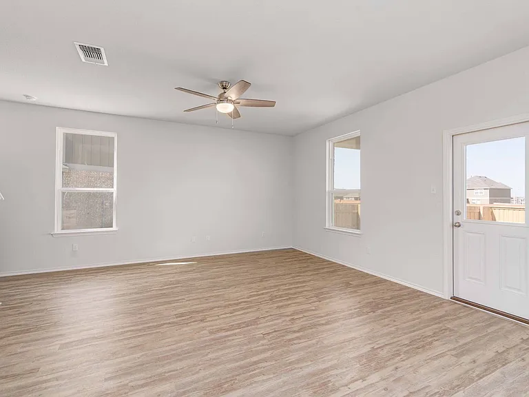 158 Pepperbark Loop — Photo 7
