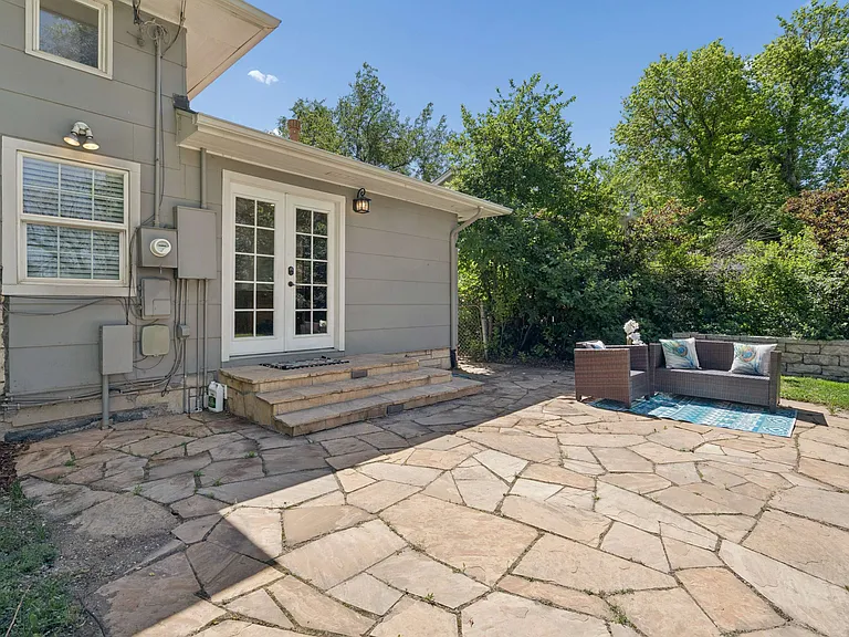 3145 S Fox St — Photo 40