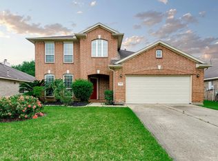 3118 Creek Bank Ln, Pearland, TX 77581