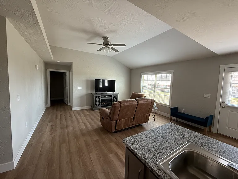 3860 W Riley St — Photo 5
