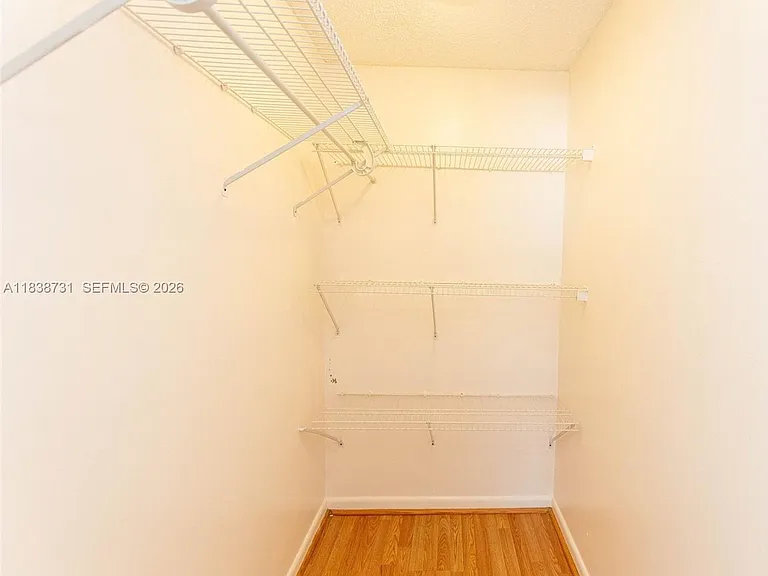 3862 NE 171st St #B — Photo 31