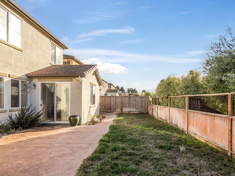 4382 Shoreline Ct — Photo 11