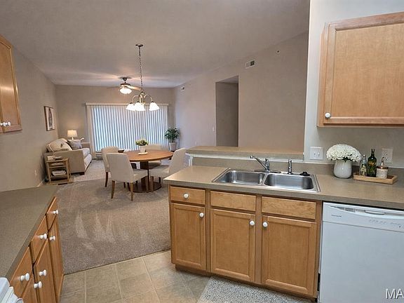 5th image of 1505 S Old Highway 94 APT 205