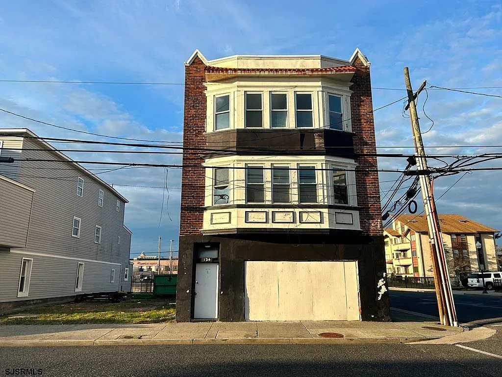 136 N Tennessee Ave photo 1