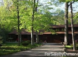 146 White Birch Rd, New Canaan, CT 06840