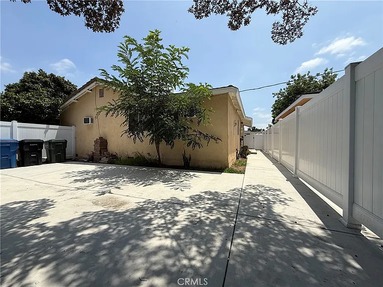 4831 Fiesta Ave #A — Photo 5