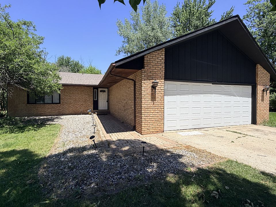 1st image of 1289 Stratford Dr W