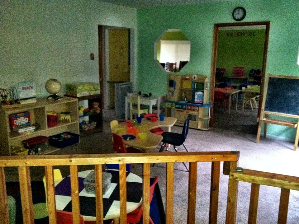 1st image of 1530 NE Franklin Ave