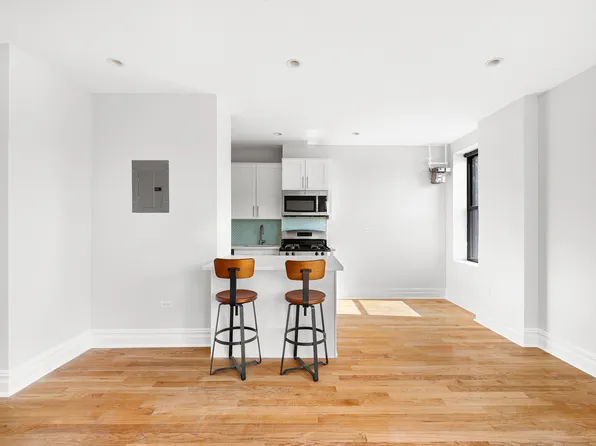 725 Riverside Drive image 5 of 14