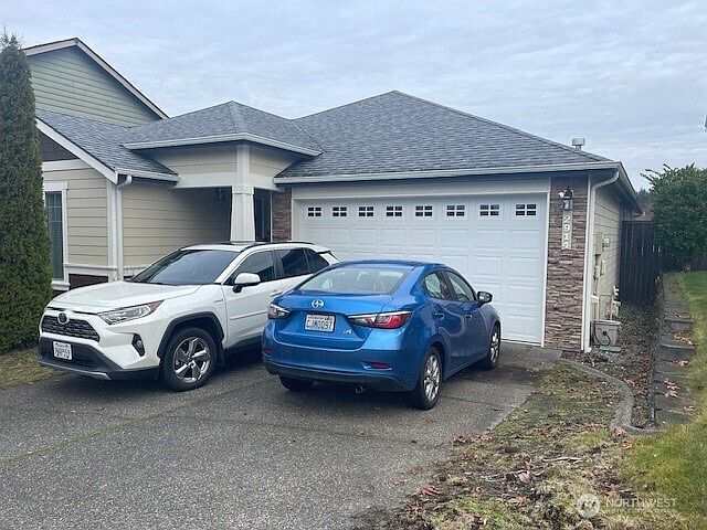 2nd image of 2914 Riley Drive SE