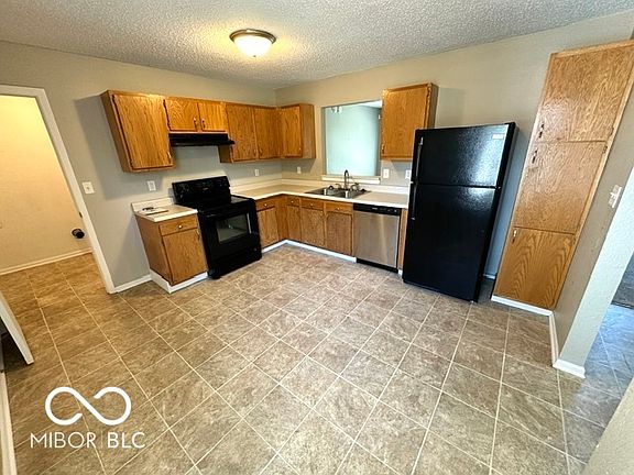 4th image of 11370 Shady Hollow Ln