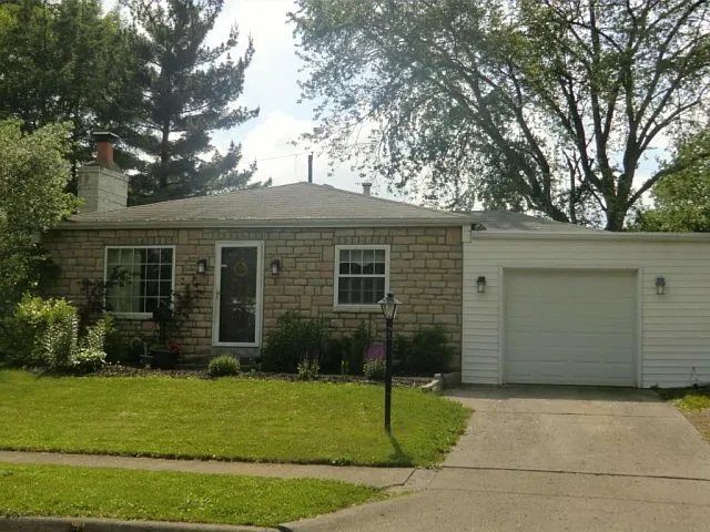 4743 Glendon Rd photo 1