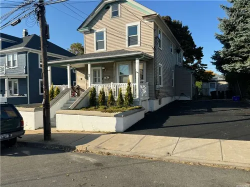 7 3rd St Photo 1