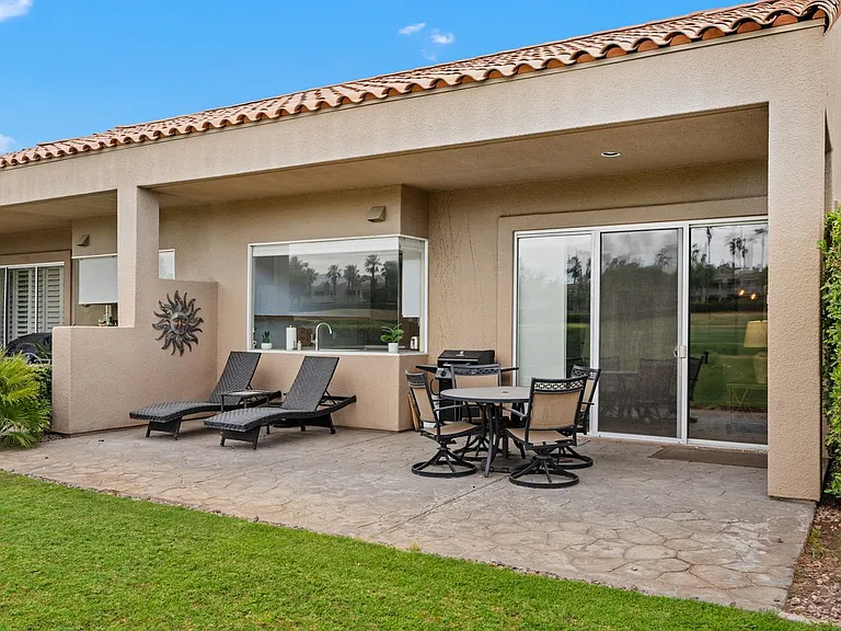 20 Pebble Beach Dr — Photo 22