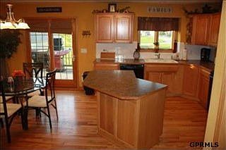 5th image of 21414 Hancock Dr