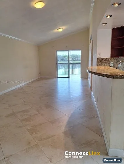 2 bed, 2.0 bath, 1097 sqft, $2,300 — Photo 3