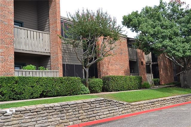 1st image of 9600 Royal Ln APT 213