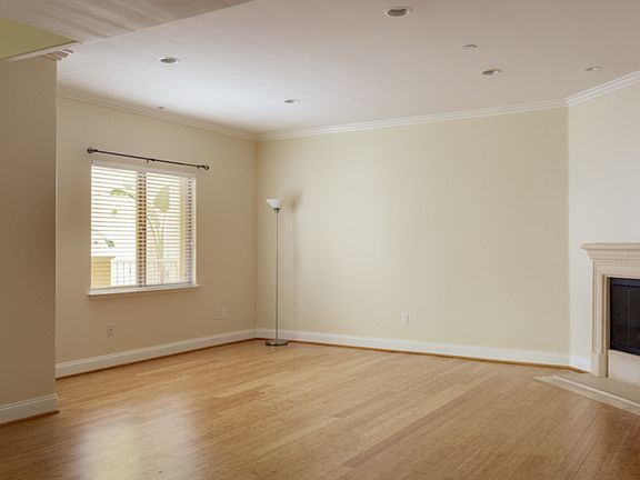 4th image of 1511 Camden Ave APT 202