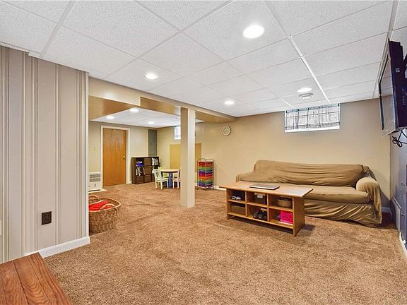 5th image of 4032 W 227th St