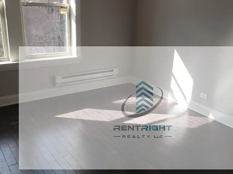 640 W Wrightwood Ave #107 — Photo 5