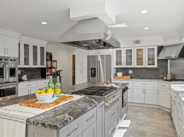 3762 Frederica Rd, Berkeley Lake, GA 30096