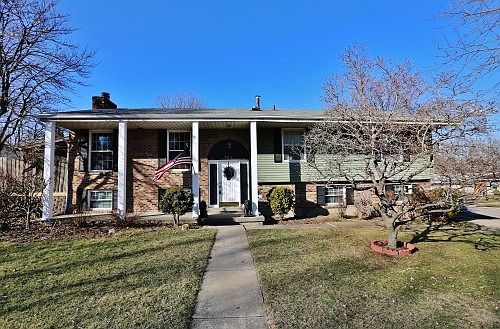 1st image of 701 Saint Dunstan Ct