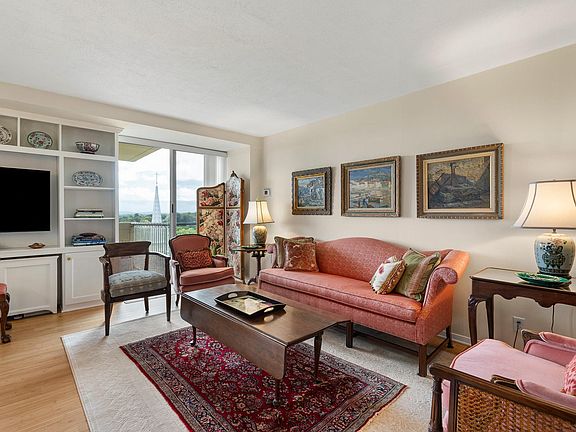4th image of 2401 Pennsylvania Ave APT 1411