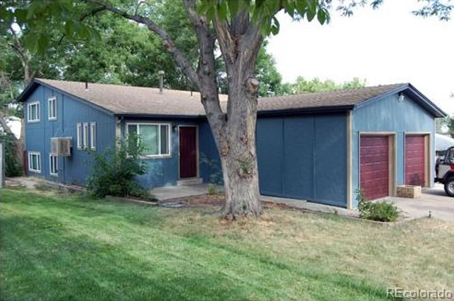 5251 Meade St — Photo 1