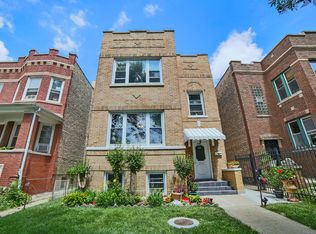 4128 W Oakdale Ave, Chicago, IL 60641