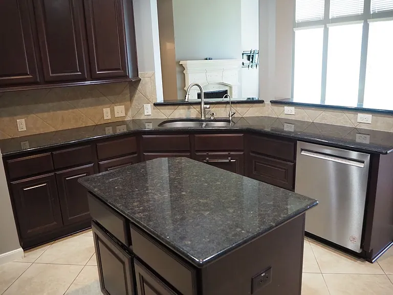 28607 Green Hedge Dr — Photo 10
