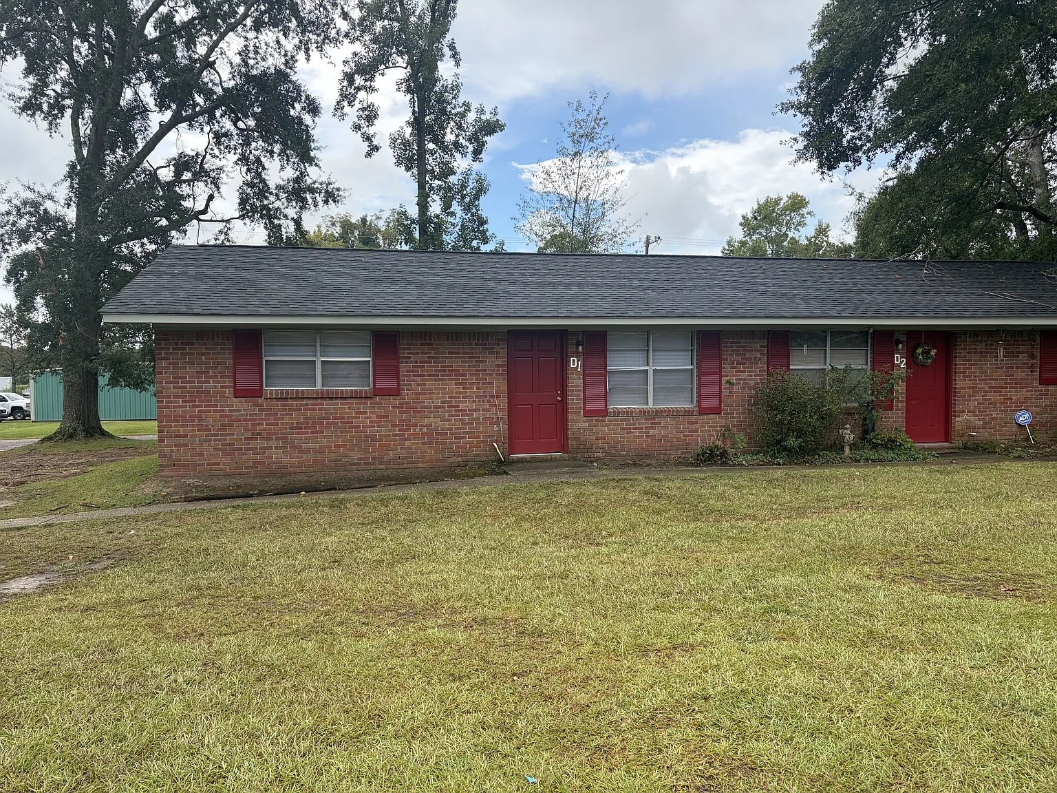 2 bed, 900 sqft, $900 — Photo 1