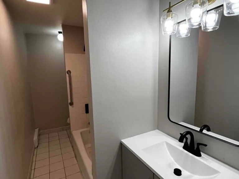5098 Main St — Photo 11