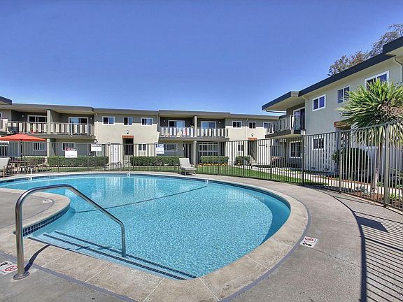 4th image of 471 Acalanes Dr APT 44