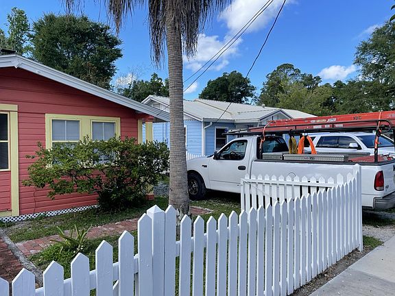 5th image of 903 SE 1st Ave