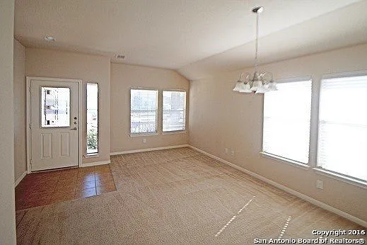 9135 Mare Hunt — Photo 2