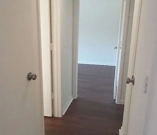3rd image of 4331 Glenwood Ave #6