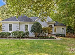 219 Timberlane Dr, Belmont, NC 28012