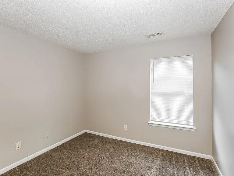 12110 Stewarts Crossing Dr — Photo 13