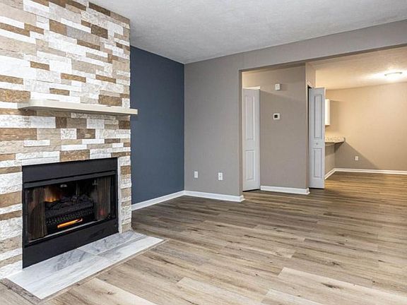 3rd image of 200 Houston Creek Dr #34